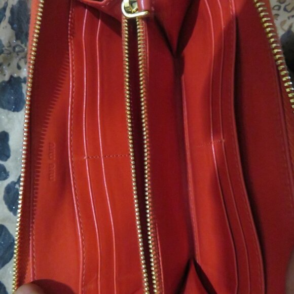 MIU MIU Prada Orange Italian Patent Leather Italian Long Wallet Full Zip Bow GUC - Picture 9 of 12